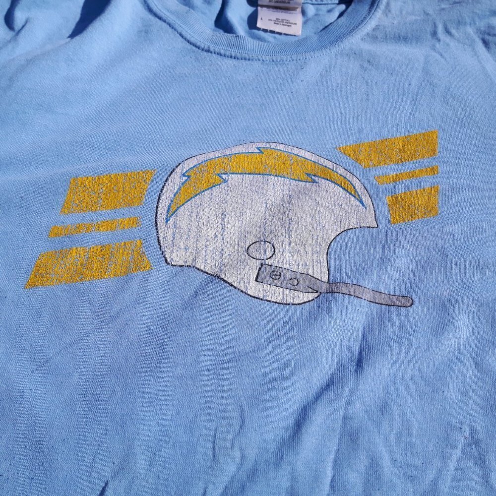 Los Angeles Chargers T-Shirt Men's Size Large Bud Light Sleeve NFL